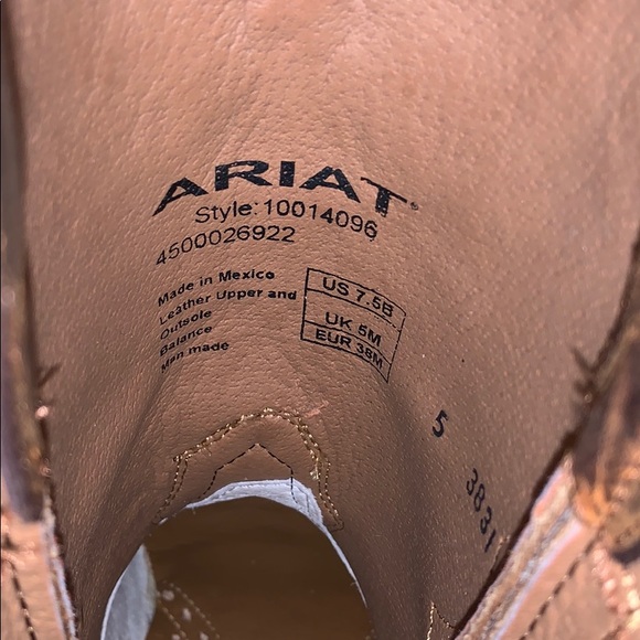 New Ariat Cowboy Boots - Picture 5 of 5